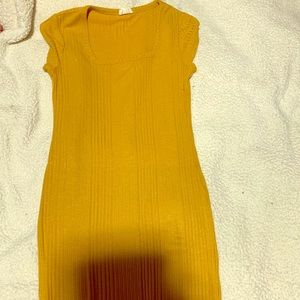 NWOT Mustard yellow midi dress